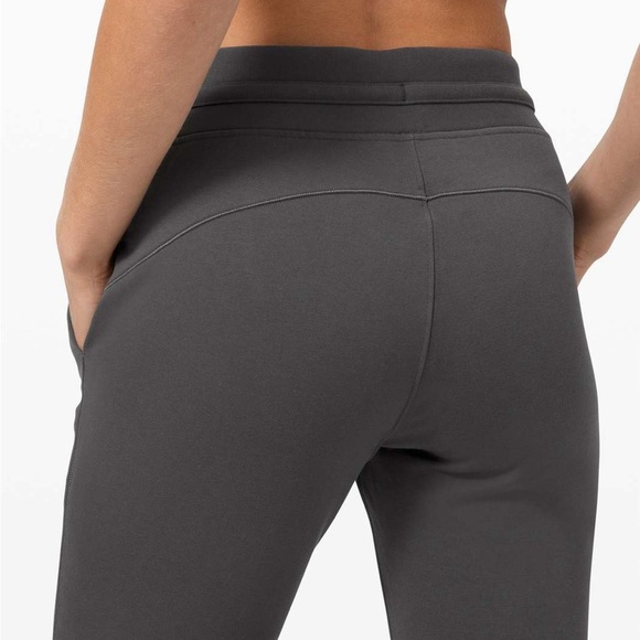 Lululemon Ready To Fleece Jogger in Graphite Grey Size 12 Athleisure Jogger - Picture 4 of 8
